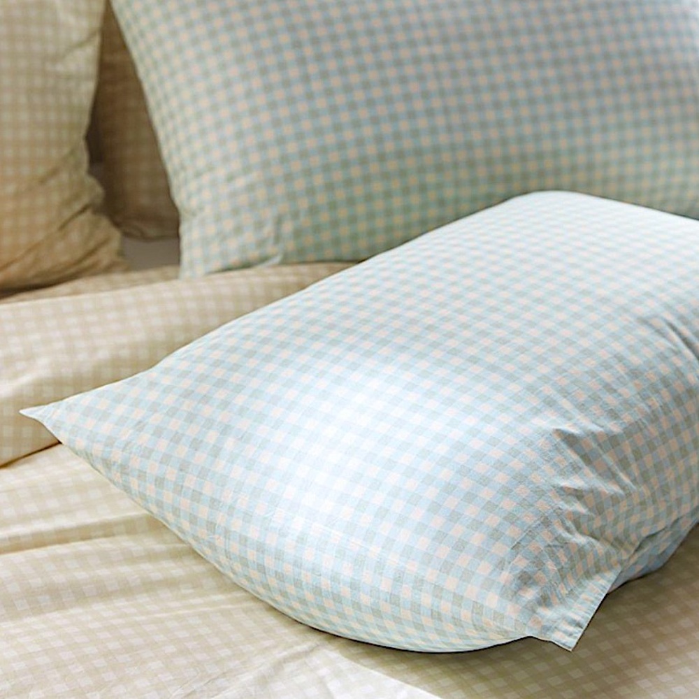 UO Gingham Sham Set
